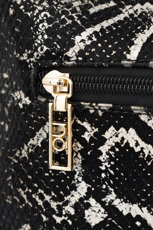 Classic Messenger Bag Snake Pattern NOBO N1340-CM23 Black-Gold