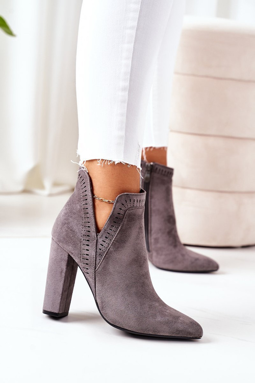 Insulated Boots On A Block Heel Grey Sally