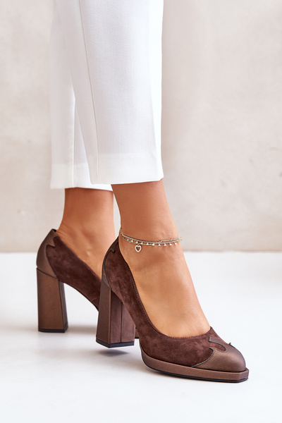 Suede Pumps On Heel Brown Laura Messi 2702