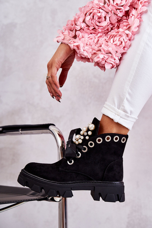 Suede Warm Boots With Pearls Black Roco