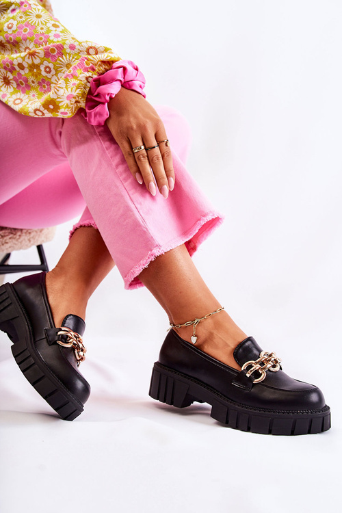 Leather Shoes With Decorative Chain Black Carmine