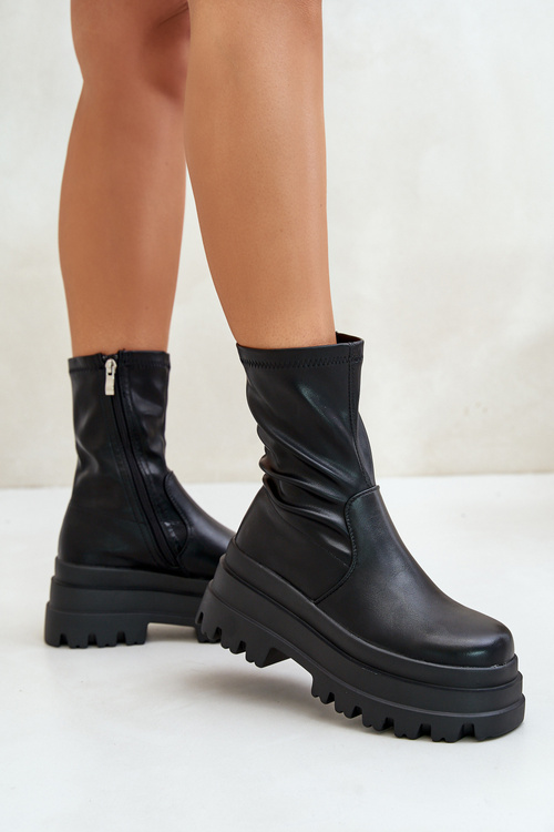 Boots On Massive Platform Black Florinara