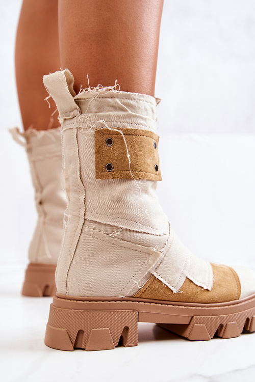 High Workers Booties On A Zipper Beige Nerisa