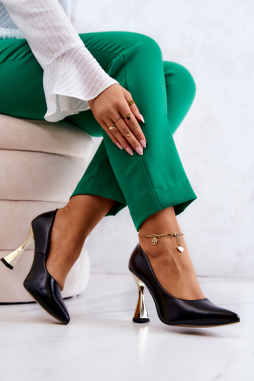 Fashionable Leather Pumps Lewski Shoes 3083 Black and Gold