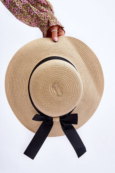 Classic Women's Hat With Bow Beige