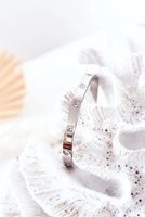 Odcienie szarości i srebra