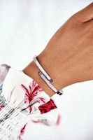 Odcienie szarości i srebra