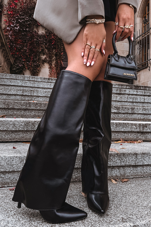 Warm Heeled Boots with Rolled Shaft Black Tamonia