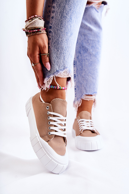 Women's Sneakers On The Platform Brown Comes