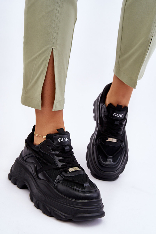 Sports Shoes On A Massive Platform GOE LL2N4030 Black
