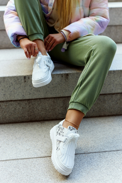 Buty Sportowe Sneakersy Damskie Skórzane Biał-Czarne Your Dreams