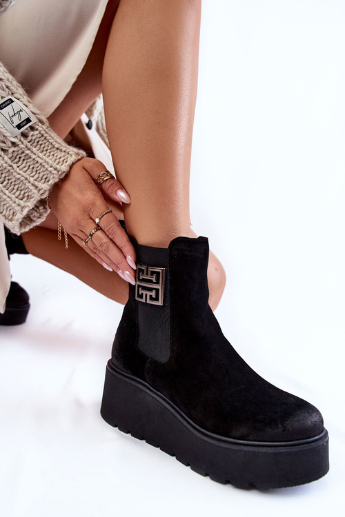 Women's Suede Boots On The Massive Platform Black Savira 