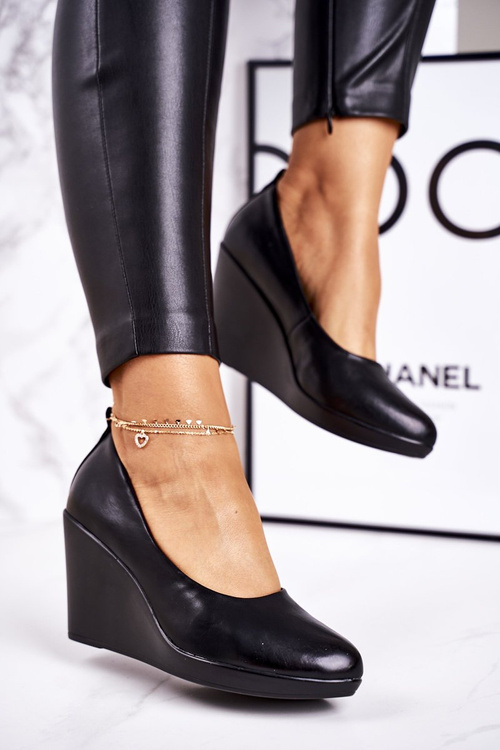 Women's Classic Wedge Pumps Black Ivonne