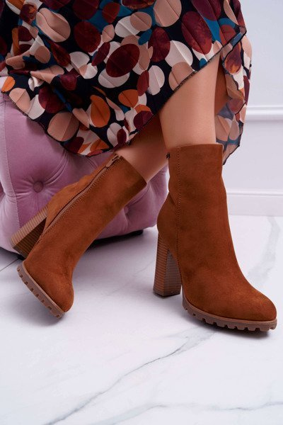 Women's Stiletto Boots Camel Suede Cadillac