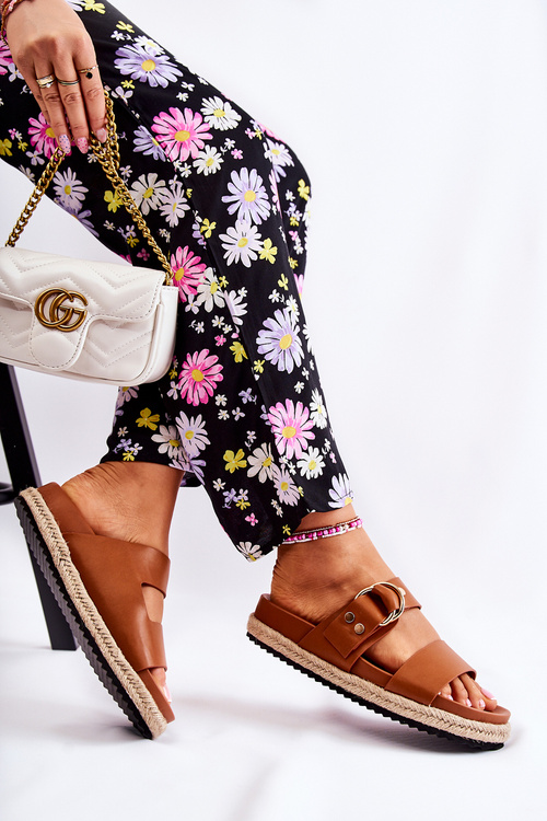 Fashionable Women's Beige Slippers Penelope