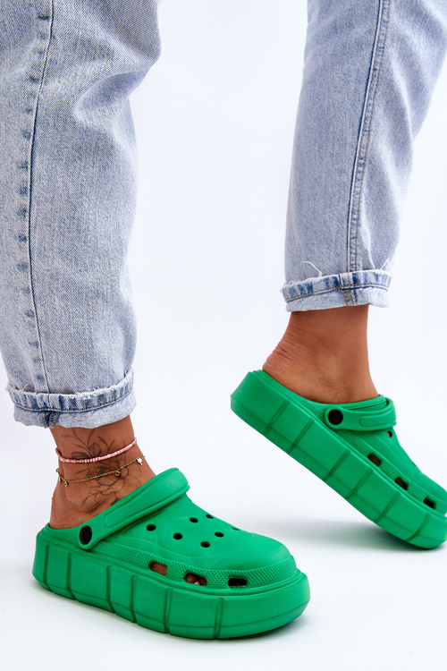 Women's Foam Crocs On Platform Green Beckett