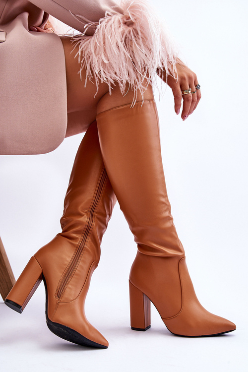 Classic Boots On A Post Camel Mayra