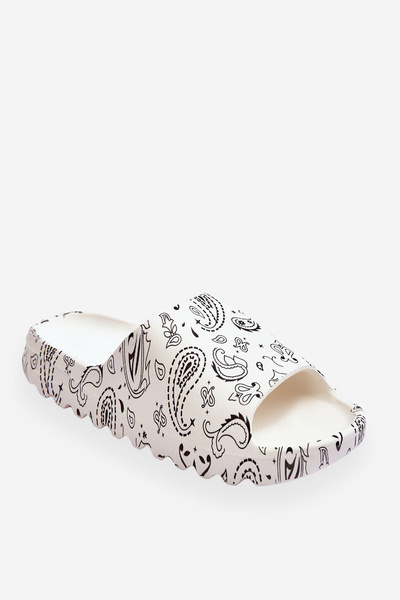 Fashionable women's slippers on a massive platform White Lorette