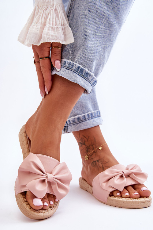 Fashionable women's slippers with a bow Pink Estera