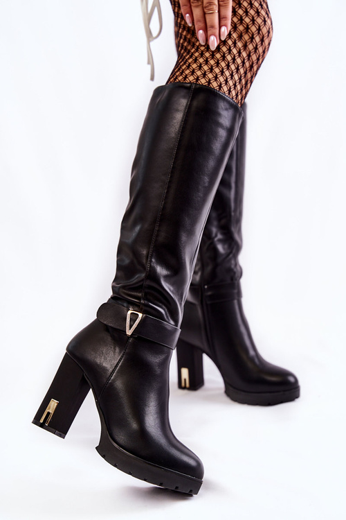 Classic Leather Boots On A Bar Black Kornelli