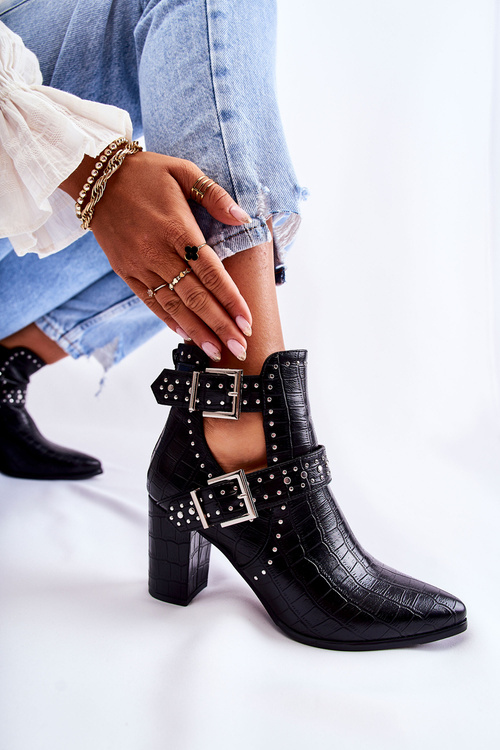 Women's Boots On A Heel With Studs Black Kelin