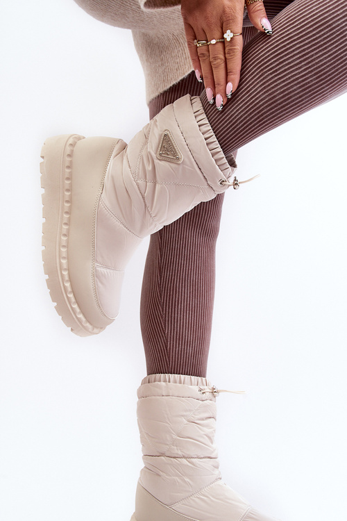 Women's snow boots with thick sole in light beige Lureta