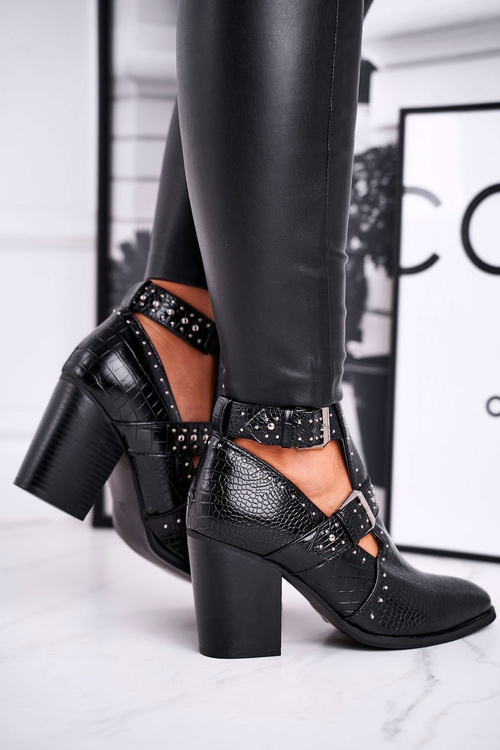 Women’s Boots With Cut Out Croco Black Aria
