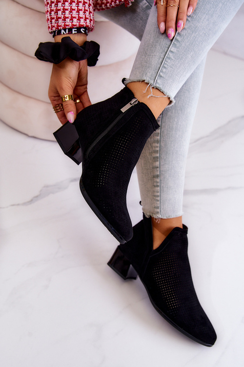 Botki Zamszowe Ażurowe Suwak Czarne Carine