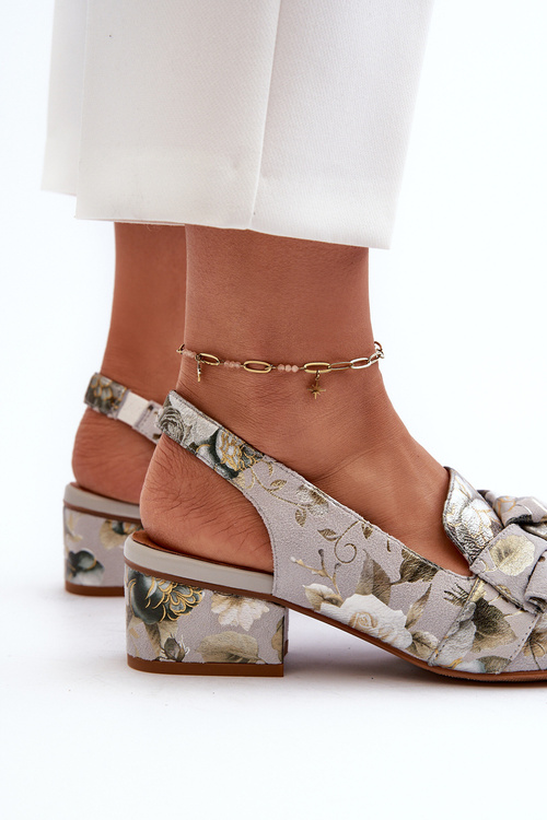 Women's Leather Sandals with Low Heel in Flowers Maciejka N6539-38 Green