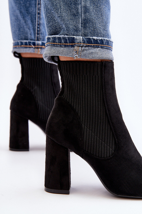 Women's Black Ankle Boots with Heel Tapara