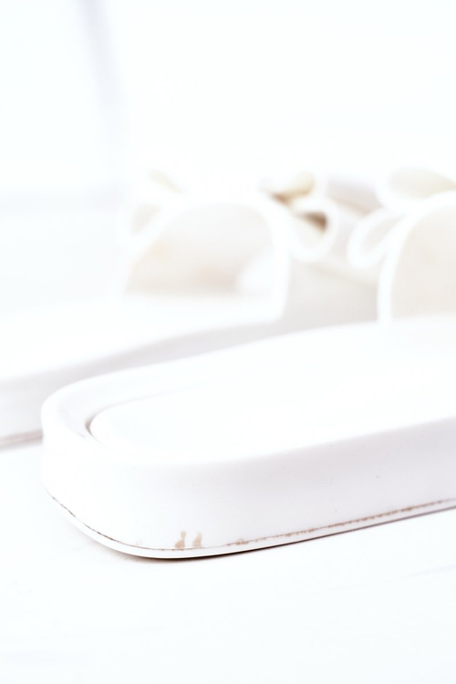 Rubber Slippers With A Bow White April