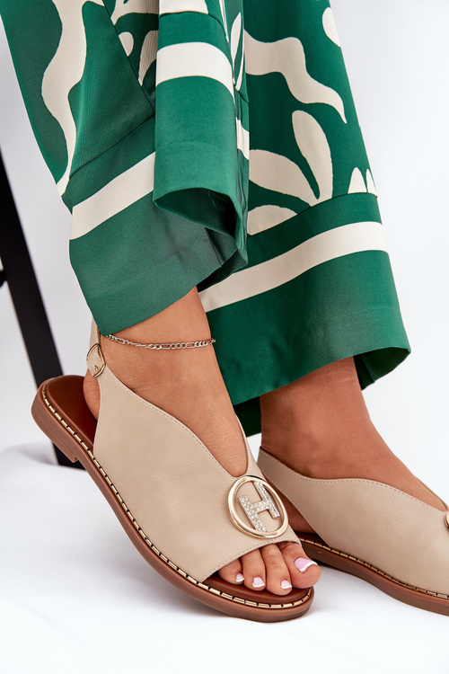 Flat elegant sandals with decoration beige Iseliria