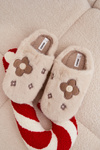 Furry slippers with flowers beige Selinne