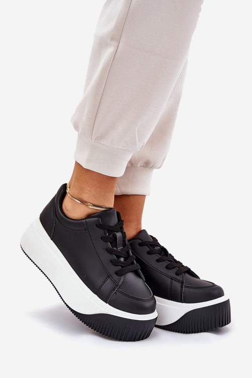 Sneakers On Massive Platform Smooth Black Tirvanis