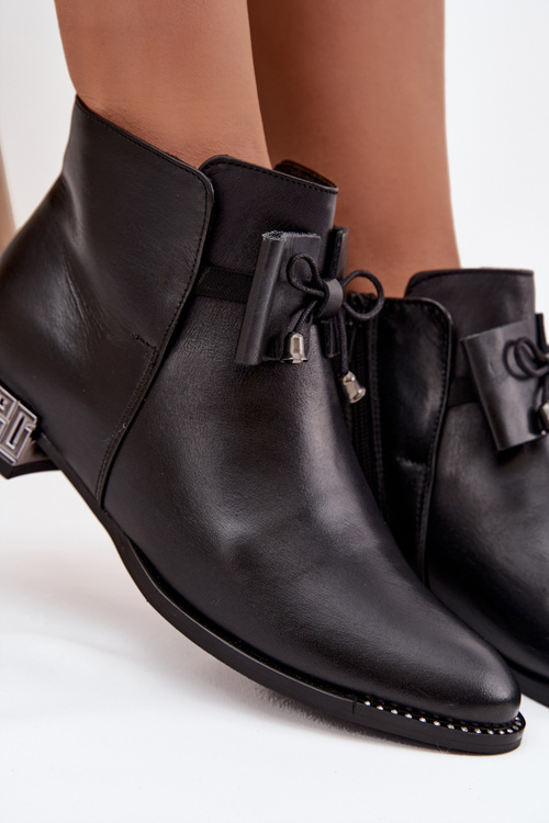 Women's leather ankle boots with low heel Zazoo 1396 Black