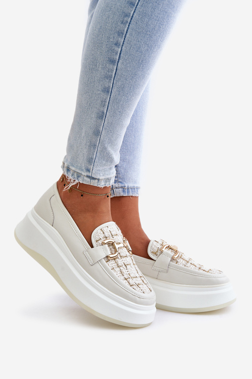 Mokasyny Skóra Naturalna Platforma Złota Ozdoba Jasnobeżowe 89105 Vinceza