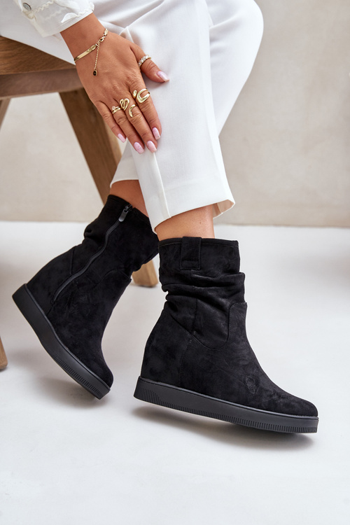 Boots With Ruffled Upper On Hidden Wedge Black Zinradea