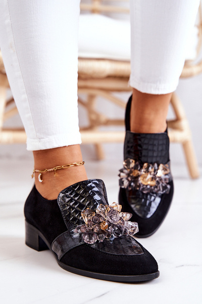 Suede Shoes With Decoration Black Davine
