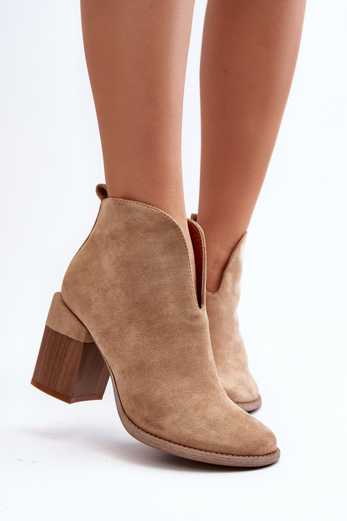 Women's Boots on Chunky Heel Beige Nolira