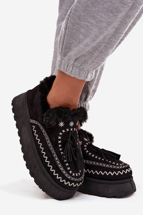 Women's Snow Boots on Platform with Fur and Fringes Black Ferayne