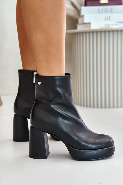 Heeled Boots Made of Natural Leather Black GOE OO2N4166-W2