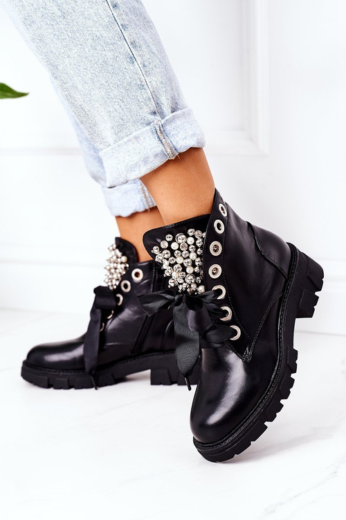 Insulated Boots With Metal Pearls Black Perla