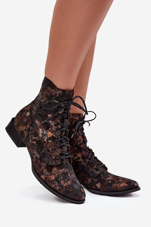 Suede Patterned Ankle Boots On Flat Heel Maciejka 06391-02 Black-Golden