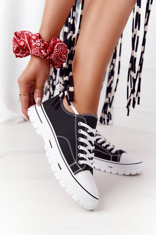 Women's Classic Sneakers Black Feeling Good