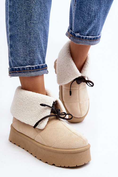 Snow boots on platform with fur light beige Olimuka