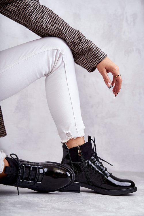 Lacquered Warm Laced Boots Black Cathrine