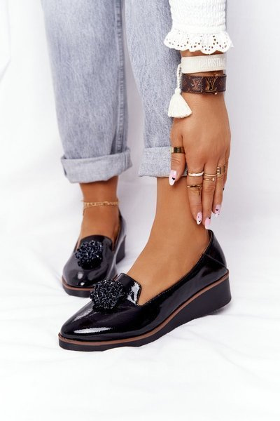 Elegant Wedge Shoes Vinceza 10580 Patent Black
