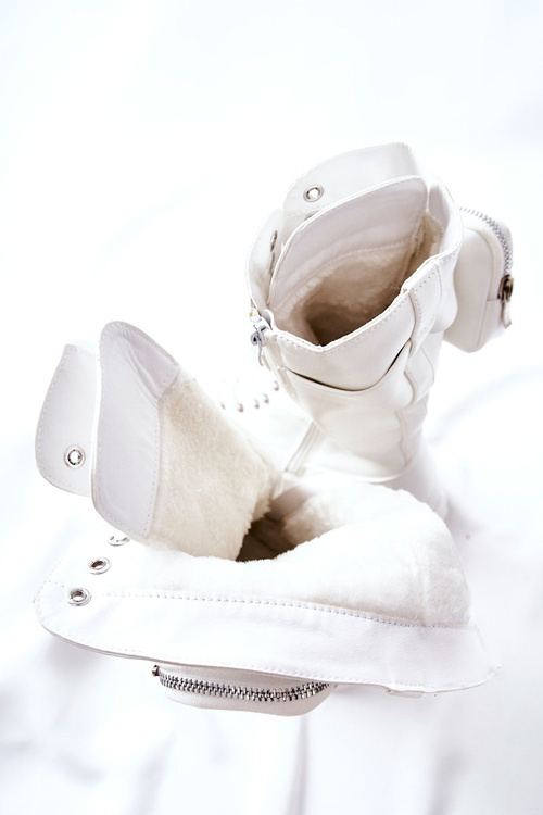 Platform Boots With Pouch White Issanti