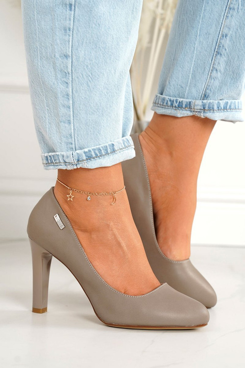 Classic Women's Pumps On A Block Heel Cappuccino Eliana