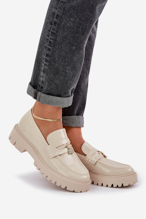 Mokasyny Lakierowane Damskie Przypinka Miś Beżowe Wulinea